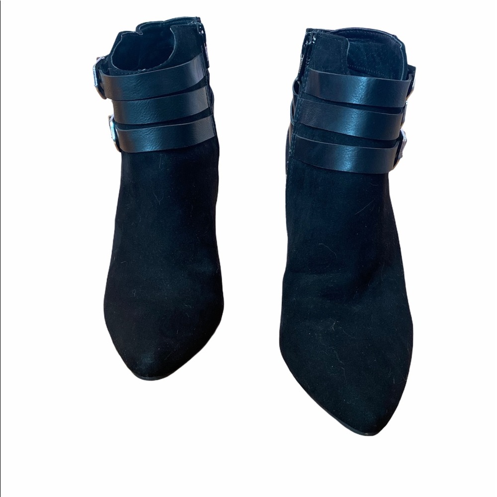 Women’s booties. - Picture 3 of 4